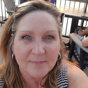 Meet your Posher, Melany